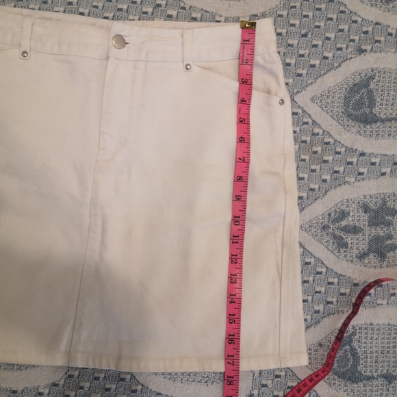 Tahari white cotton mini skirt - Picture 11 of 11